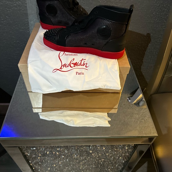 Like new Christian Louboutin Lou Spikes Orlato Flat - calf leather - Picture 2 of 7